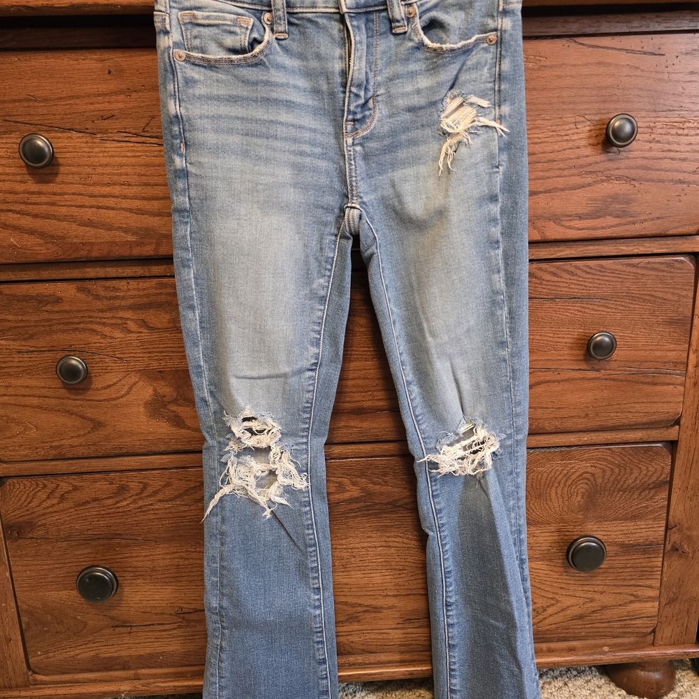 American Eagle Distressed Skinny Kick Jeans